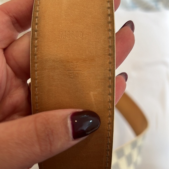 Louis Vuitton Damier Belt in Azur - Picture 10 of 10